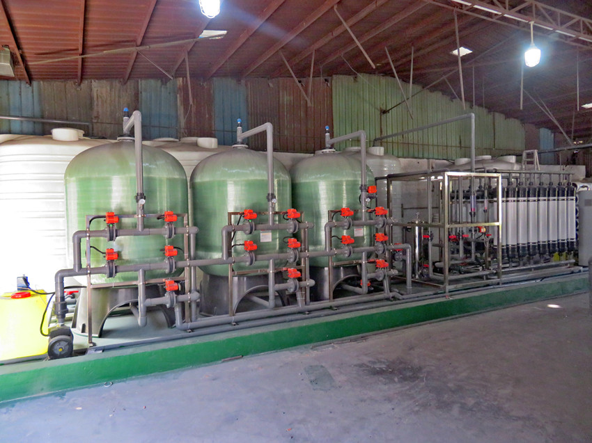 20T/H超滤膜组件水处理设备_超滤净水设备